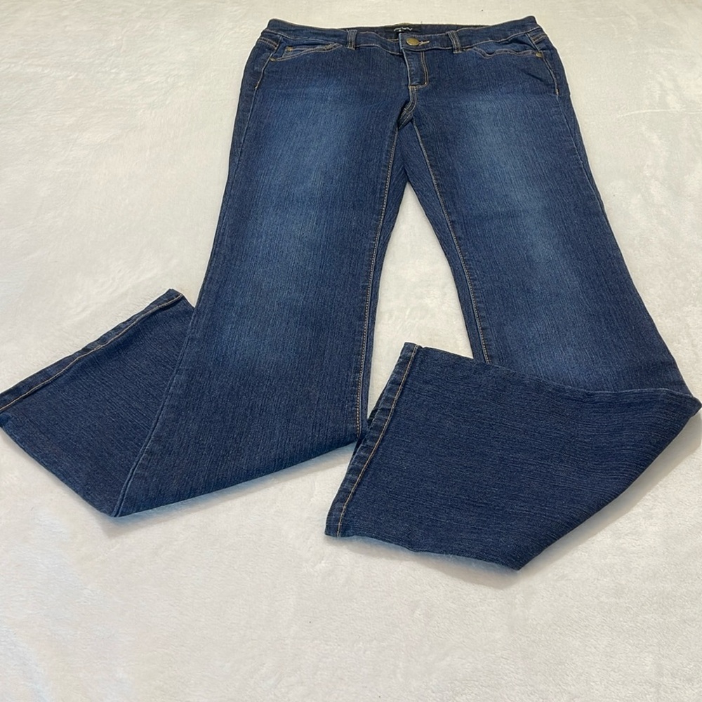DAISY FUENTES WOMENS SIZE 6 DENIM JEANS - Picture 1 of 7